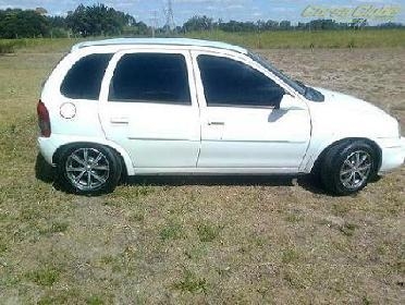 Acervo do Corsa Clube (7980)