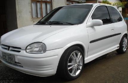 Acervo Corsa Clube Brasil (5200)